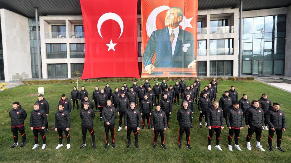 A Milli Futbol Takımı Atatürk’ü andı