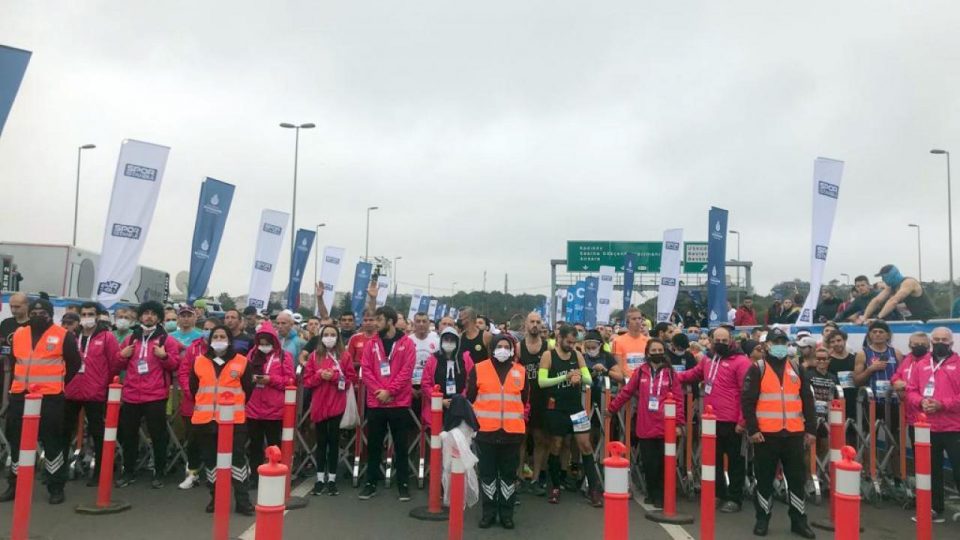 Derslerini İstanbul Maratonu’nda işlediler