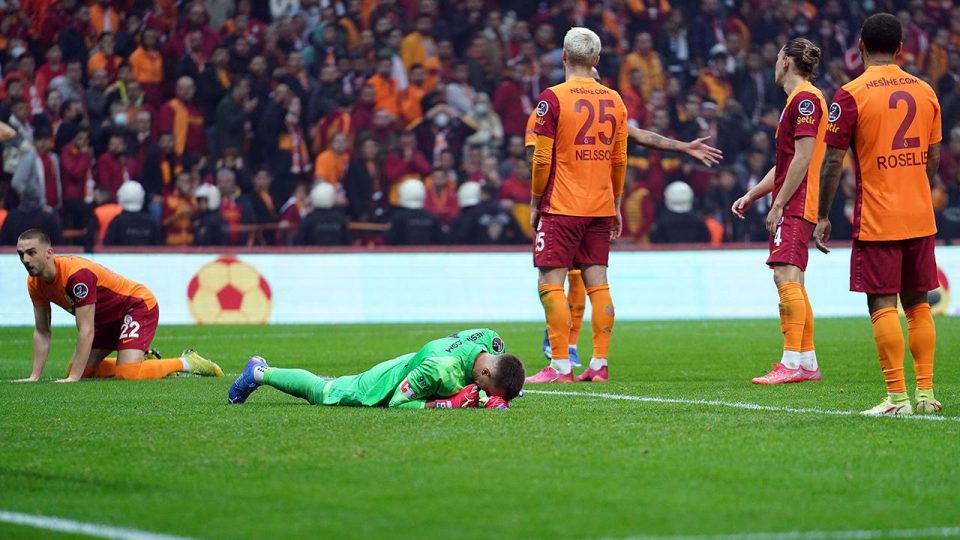 Galatasaray derbide üstünlüğünü koruyamadı