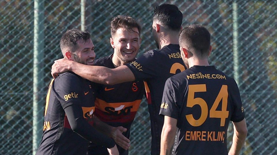 Galatasaray hazırlık maçında Bursaspor’u yendi