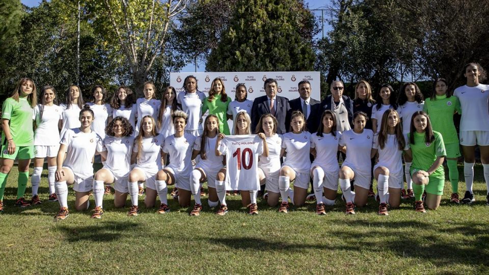 Galatasaray Kadın Futbol Takımı’na yeni forma sponsoru