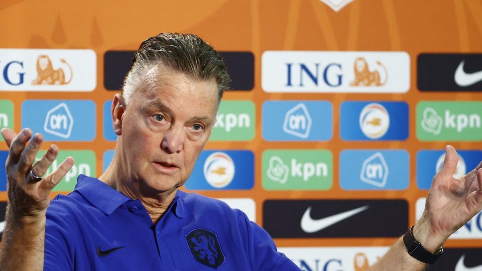 Louis van Gaal’dan Hollanda hükümetine Covid-19 tepkisi