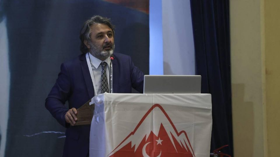 Türkiye Dağcılık Federasyonunda Ersan Başar güven tazeledi