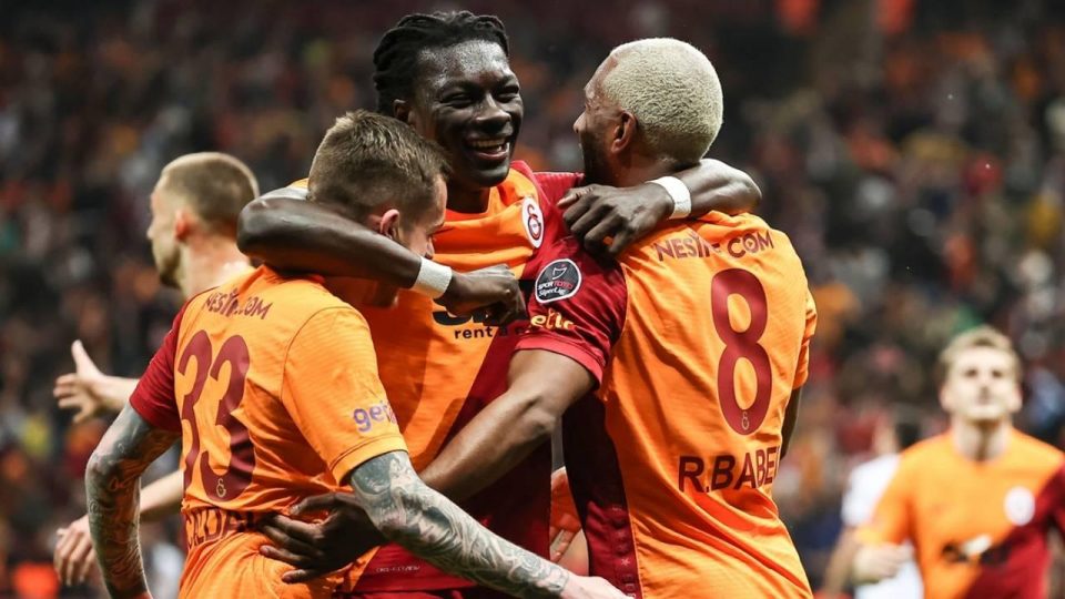 Galatasaray, Karagümrük’ü 2 golle geçti