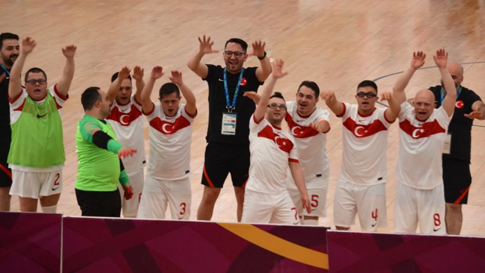 Özel sporcular Dünya Kupası’na galibiyetle başladı