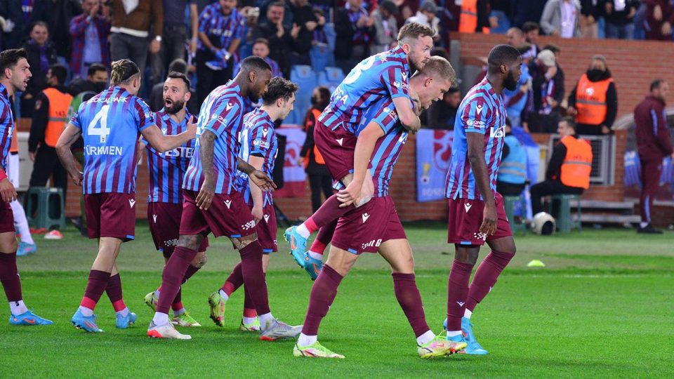 Trabzonspor geçen sezonki puanını yakaladı