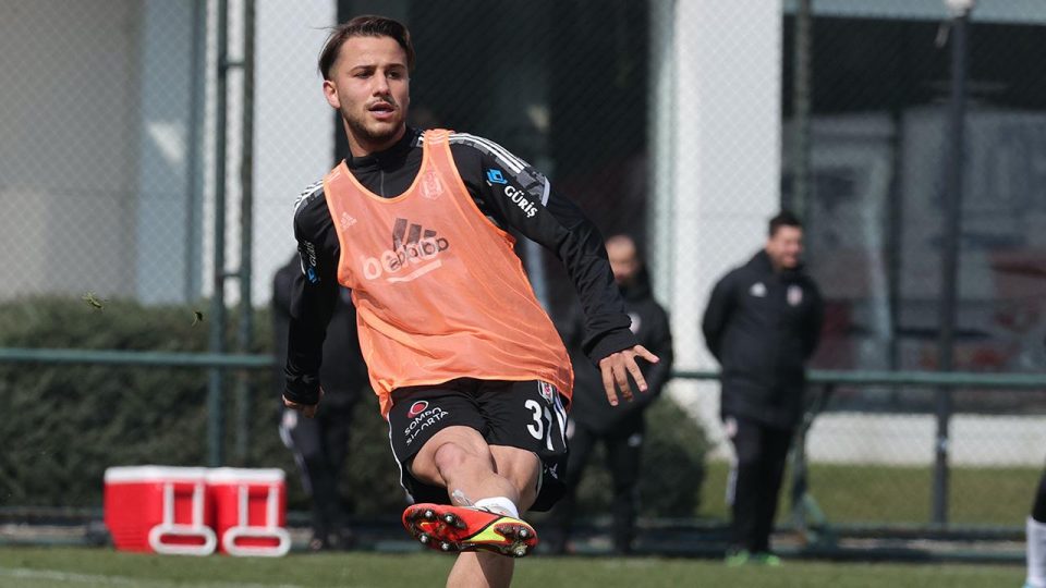 Beşiktaş Kerem Kalafat’ı Rizespor’a kiraladı