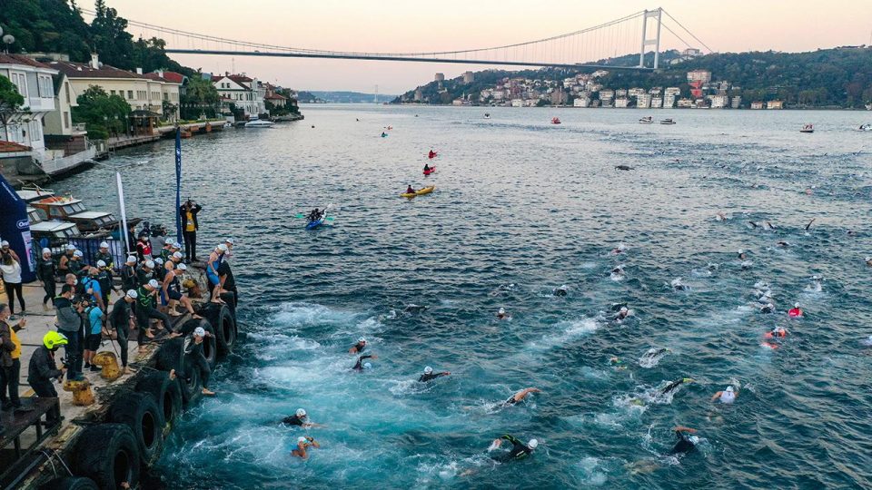 Boğaziçi Kıtalararası Yüzme Yarışı seçmelerine yoğun ilgi