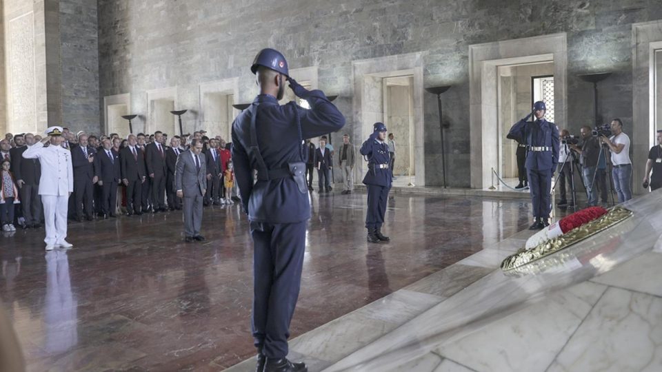 Dursun Özbek ve yönetim kurulu Anıtkabir’i ziyaret etti