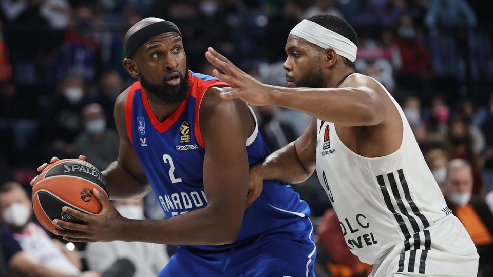 Anadolu Efes’te Singleton ile yollar ayrıldı