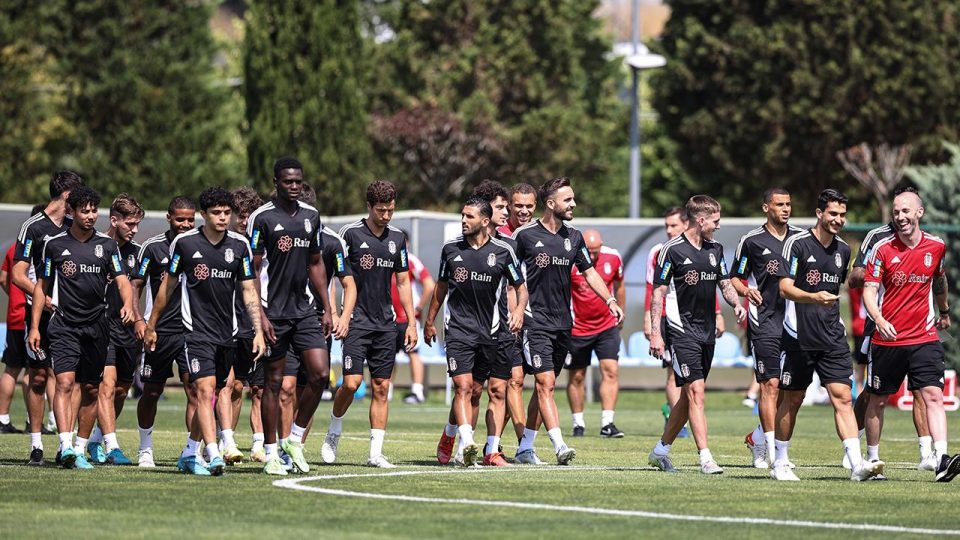 Beşiktaş’ın Avusturya kampı kadrosu belli oldu