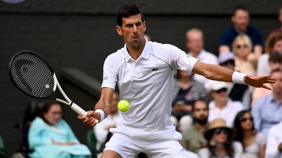 Djokovic Wimbledon’da yarı finalde