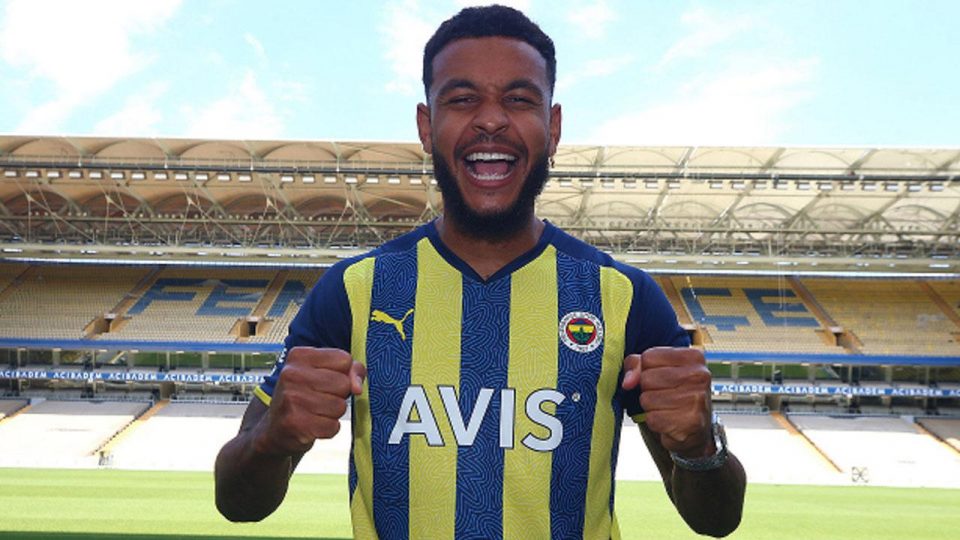 Fenerbahçe, Joshua King ile 2 yıllık sözleşme imzaladı