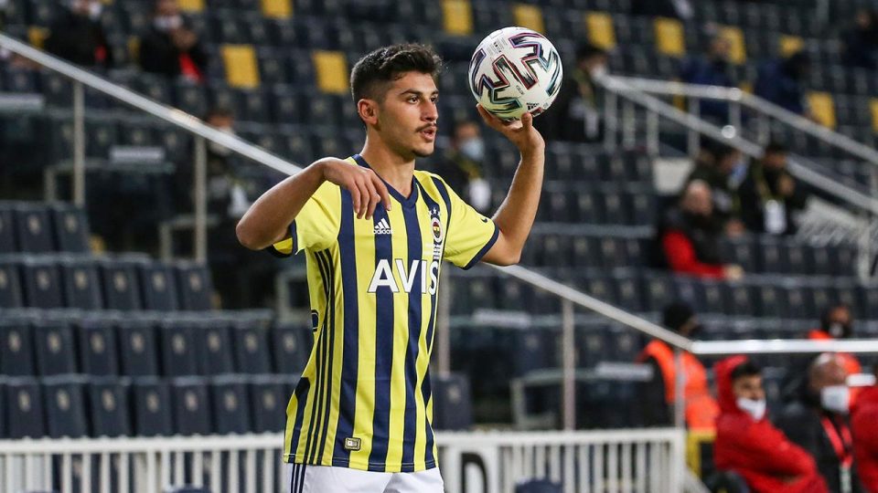 Fenerbahçe’de bir ayrılık daha