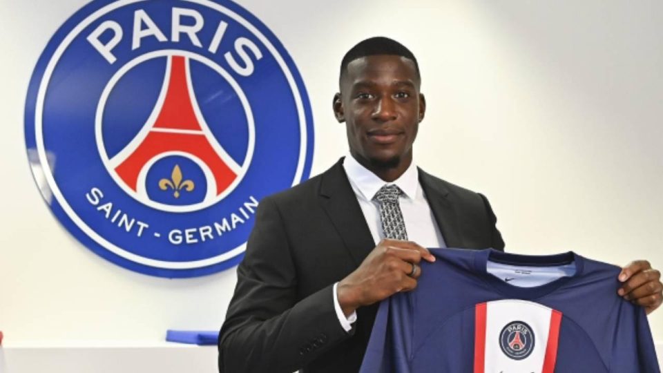 Paris Saint-Germain, Mukiele’yi transfer etti