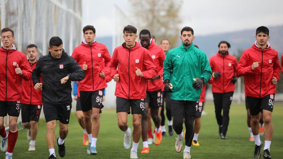 Sivasspor’un konuğu Ümraniyespor