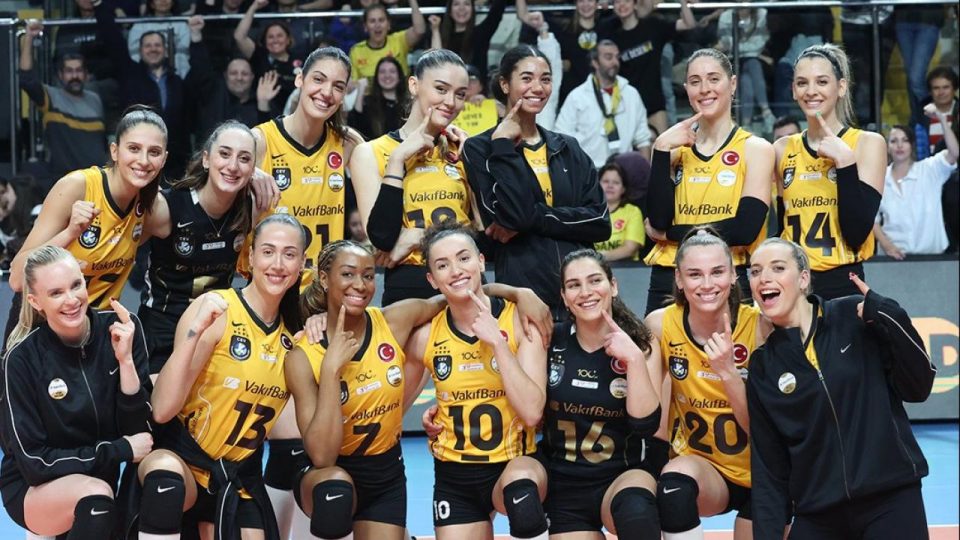 VakıfBank CEV Şampiyonlar Ligi’nde çeyrek finale yükseldi