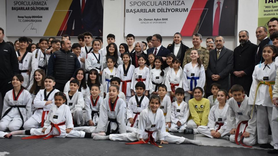 Van’daki “Sporcu Fabrikası”ndan ayda 3 bin kişi yararlanacak